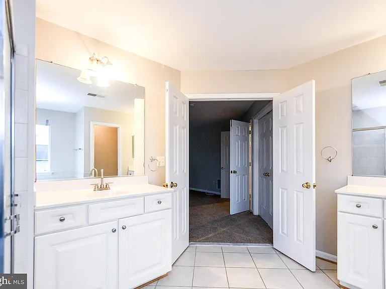 3802 Cedar Dr — Photo 4