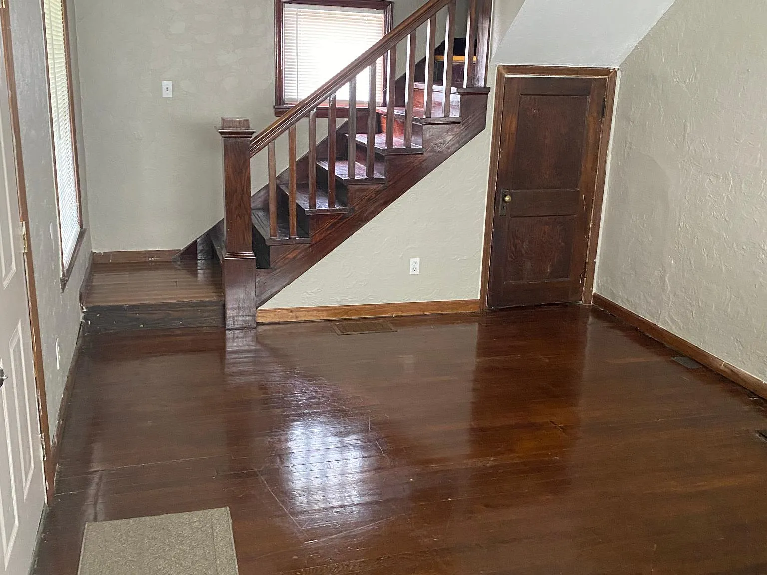 5713 Tracy Ave — Photo 3