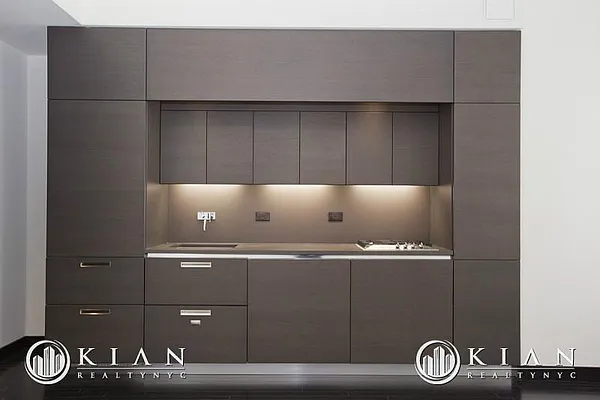 Rented by Kian Realty | media 31