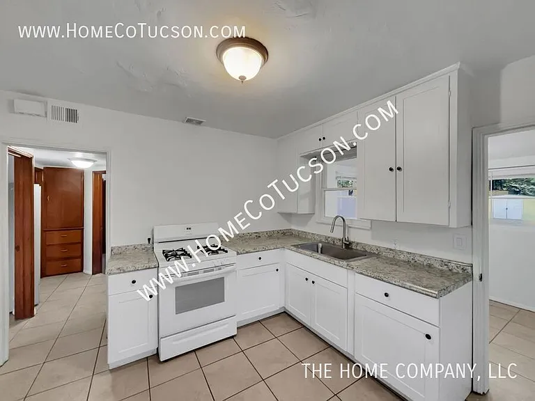 3625 S Lundy Ave — Photo 9