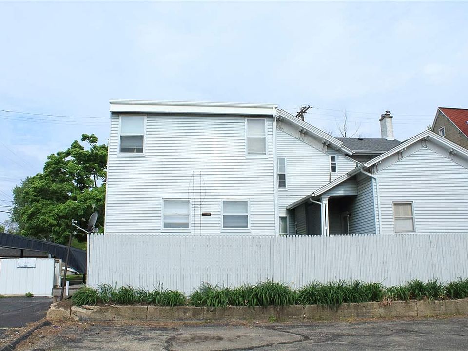 2nd image of 111 Lydia St