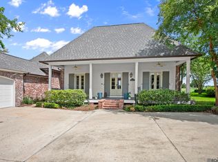 2220 Saint Andrews Ave, Zachary, LA 70791