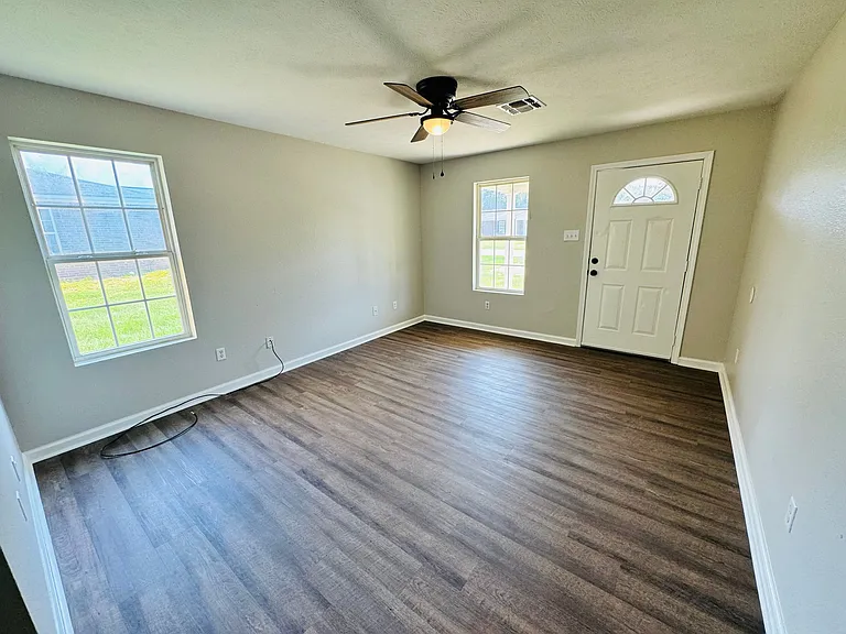 105 Greene Ln #115G — Photo 9