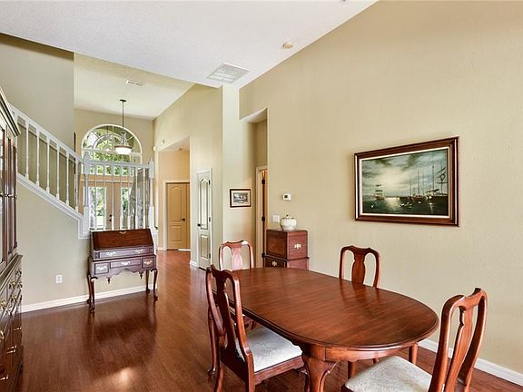 3rd image of 538 Willowlake Ct