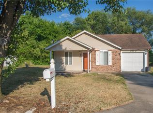 300 Janda Dr, Rogers, AR 72756