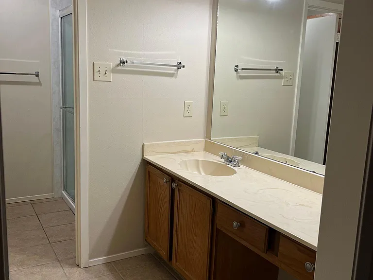 400 W South Town Dr #107 — Photo 20