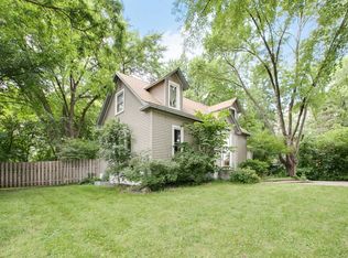 2501 Douglas Dr N, Golden Valley, MN 55422