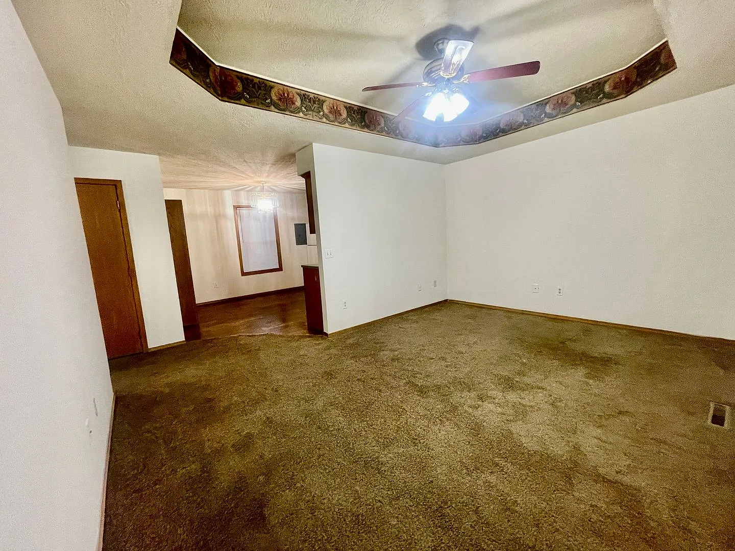 Mt. Vernon St., 2719 W. — Photo 2