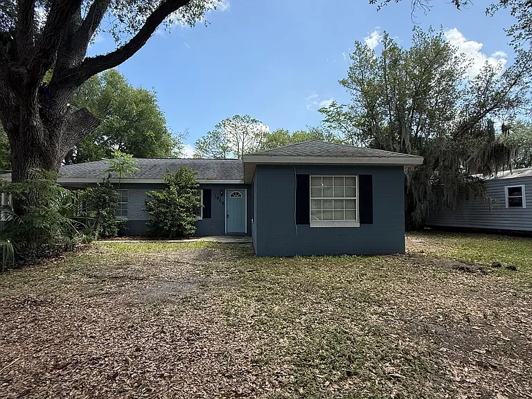 1906 Helms Ave — Photo 16