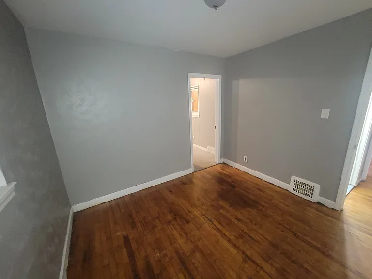 16754 West Pkwy — Photo 4