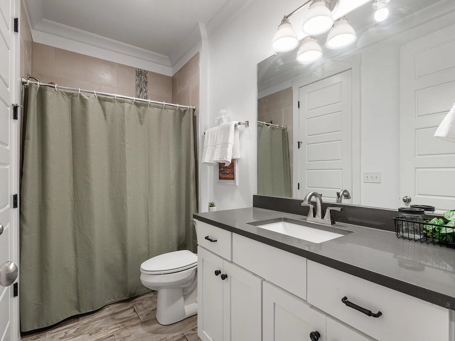 4 bed, 1850 sqft, $1,300 — Photo 3