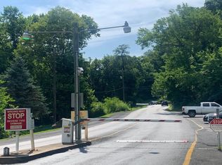 1005 Massanutten Mountain Dr, Front Royal, VA 22630