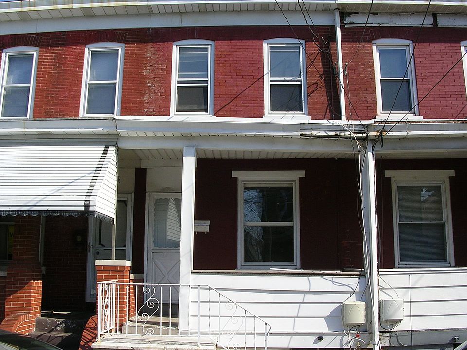 1st image of 136 Barnt Ave