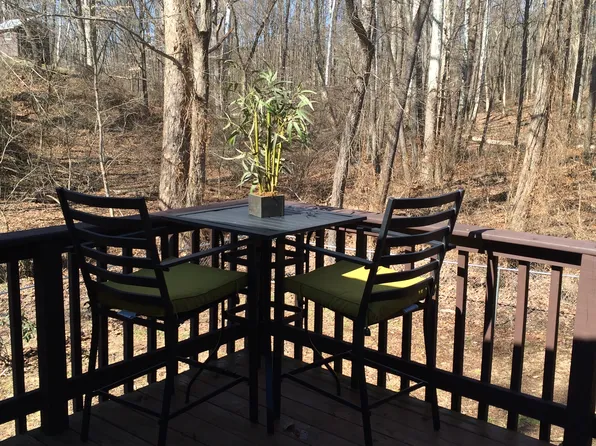 401 Strecker Ln, Marietta, OH 45750