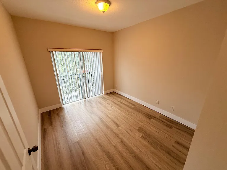 905 N Santa Catalina Cir #905 — Photo 18