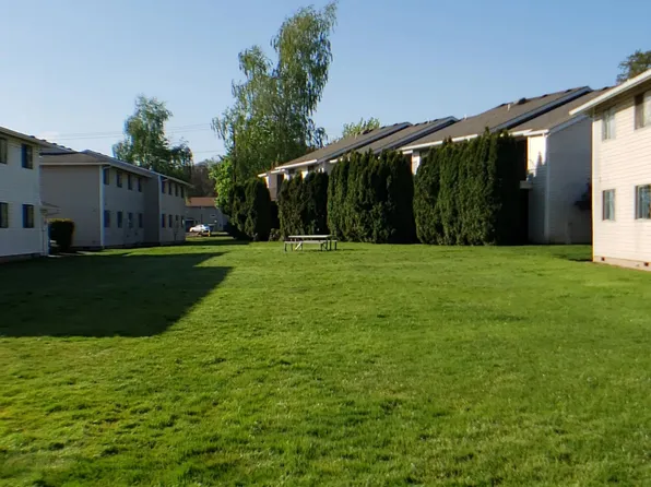 Greenwood Park Apartments