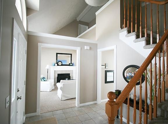 Vaults and molding throughout!