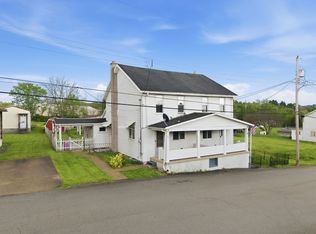 174/176 Roosevelt Way, Crabtree, PA 15624
