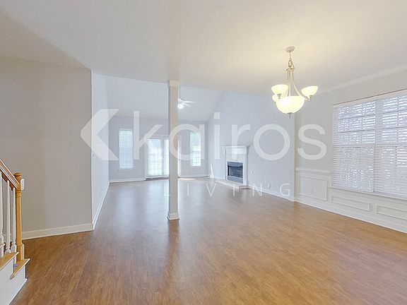 3rd image of 428 Keeling Ln