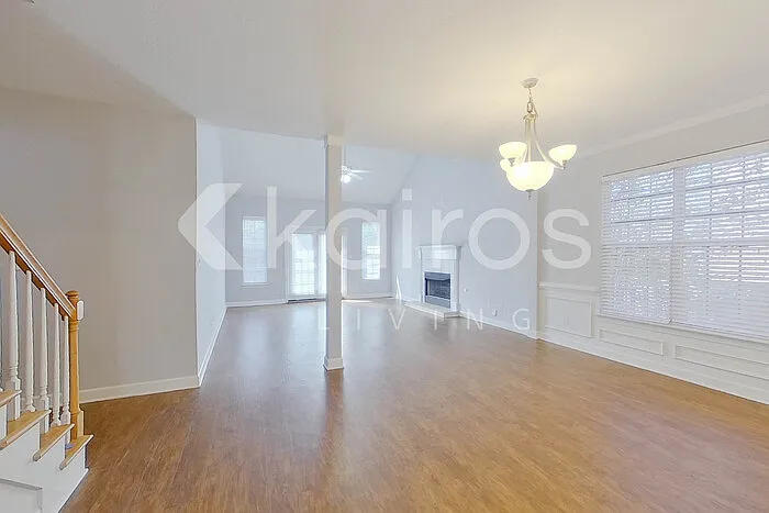 428 Keeling Ln — Photo 3