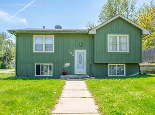 102 Wall Ave, Des Moines, IA 50315