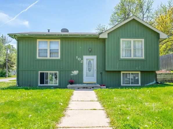102 Wall Ave, Des Moines, IA 50315