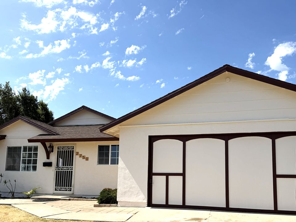 1st image of 2750 Dahlia Ave