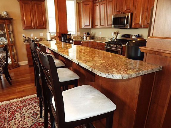 3rd image of 540 S Lakeshore Blvd Unit 29