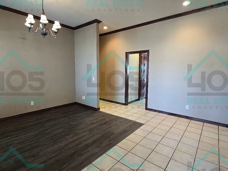 2500 Auburn Ct — Photo 3