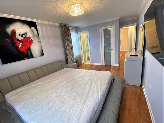 Sold by Dom Realty | media 13