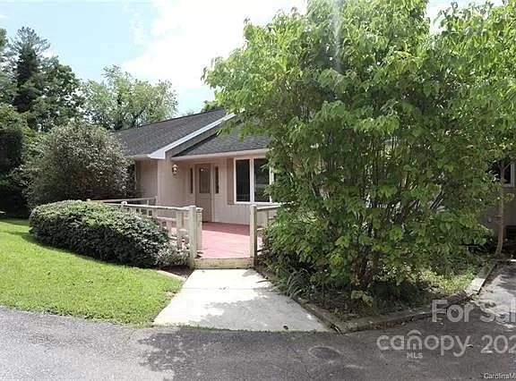 3rd image of 3112 Asheville Hwy