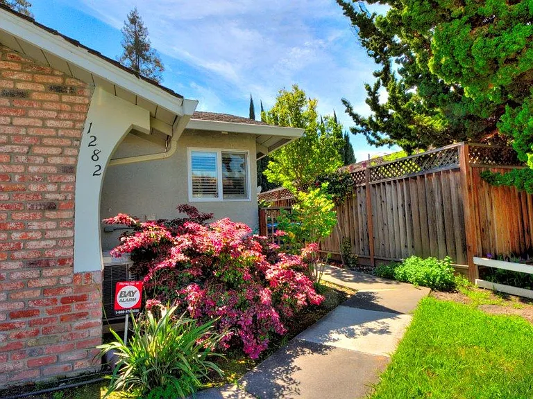 1282 Normandy Way — Photo 4