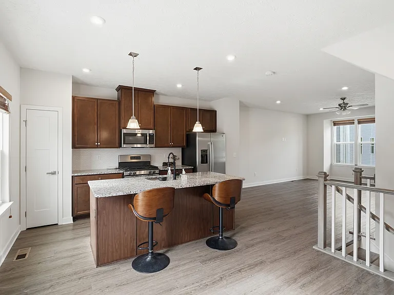 9 Wentworth Ln — Photo 27