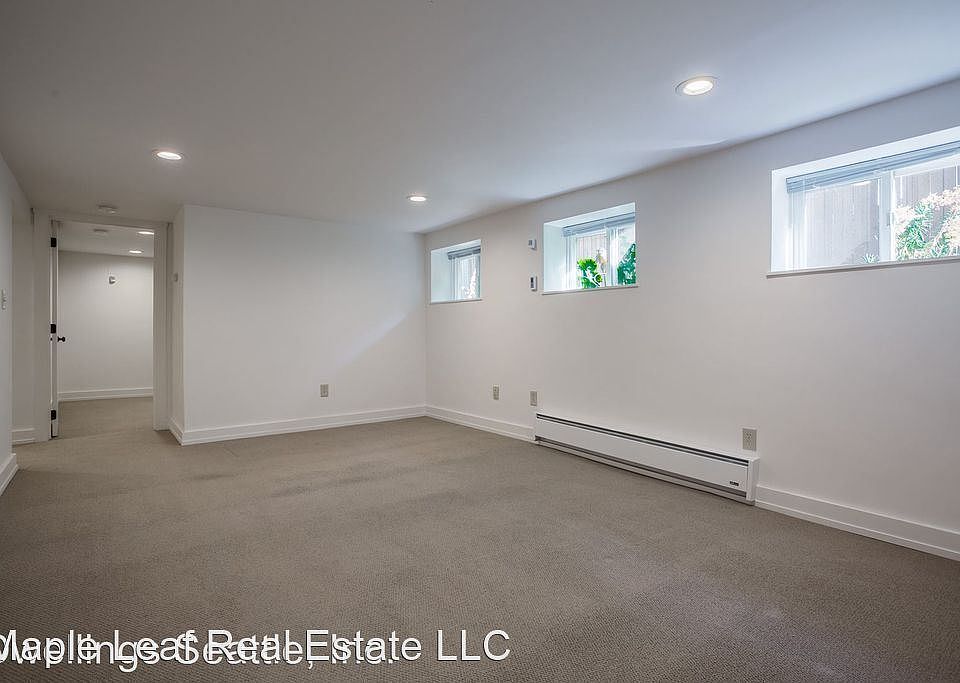 1st image of 108 11th Ave E APT A