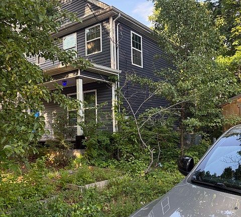 3rd image of 14 Willis St