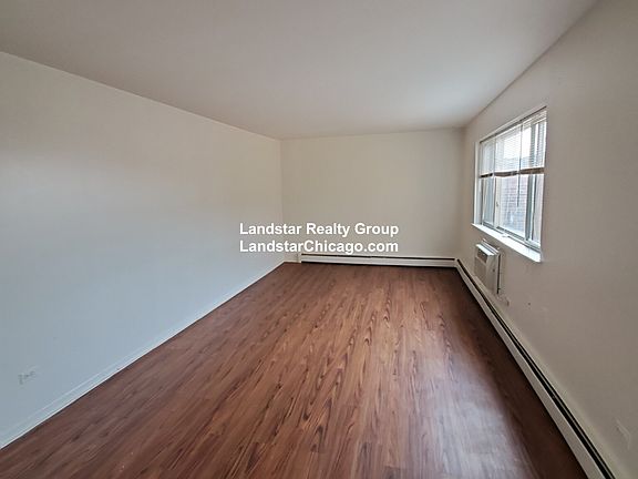 3rd image of 6128 N Kenmore Ave APT 503