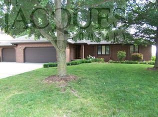 2102 W Nottingham St, Springfield, MO 65810