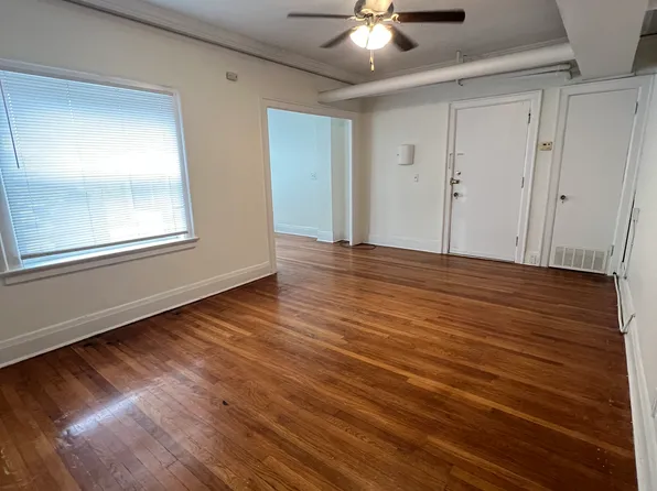 101 S 49th Ave #8, Omaha, NE 68132