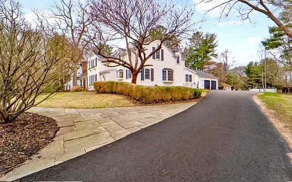 3rd image of 1237 Clover St