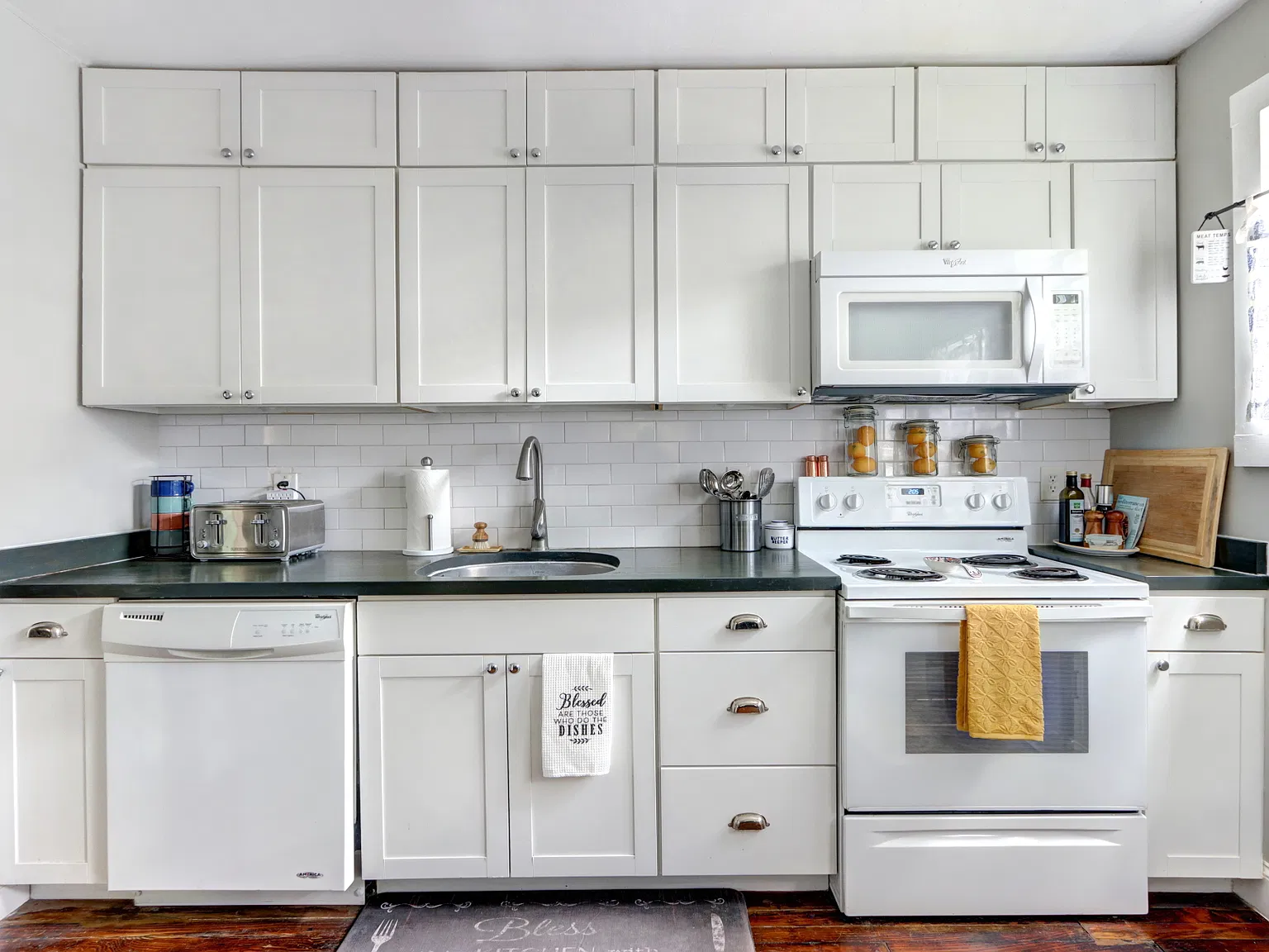 2 bed, 1440 sqft, $2,500 — Photo 3