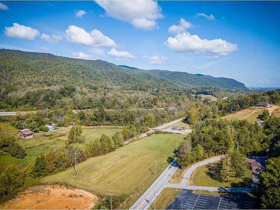 3rd image of 5733 Unicoi Dr
