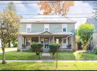 447 W William St, Delaware, OH 43015