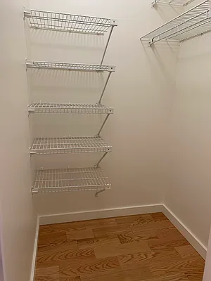 Rented by iAdvise Real Estate LLC | media 30