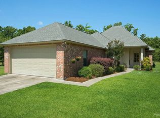 6333 Surrey Ln, Zachary, LA 70791