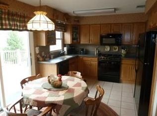 10 Yorkshire Ave, West Milford, NJ 07480