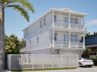 111 4th St S, Bradenton Beach, FL 34217
