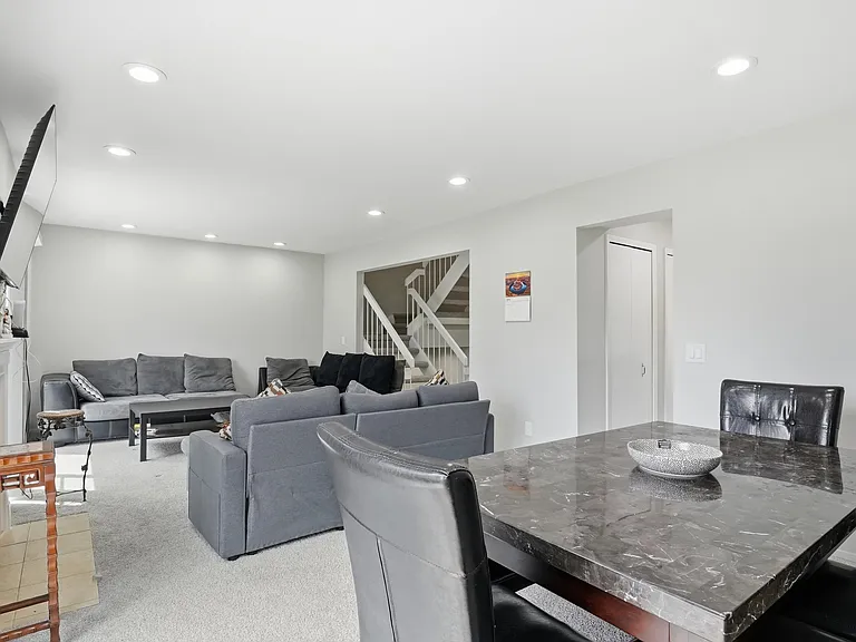 5271 Wright Way E — Photo 11