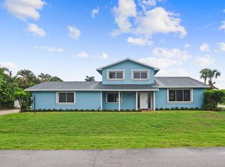 3905 Flag Dr, Palm Beach Gardens, FL 33410