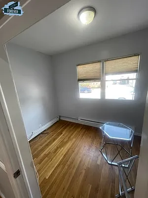 Rented by Fifth & Forever LLC | media 21