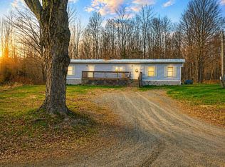 10 Castle Road, Harmony, ME 04942